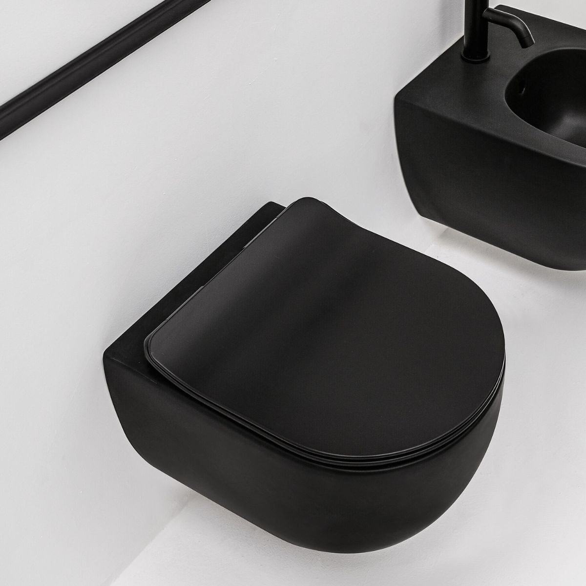 Alterna Arco Compact veggskål Svart matt Alterna Vegghengt toalett GRO-6070077