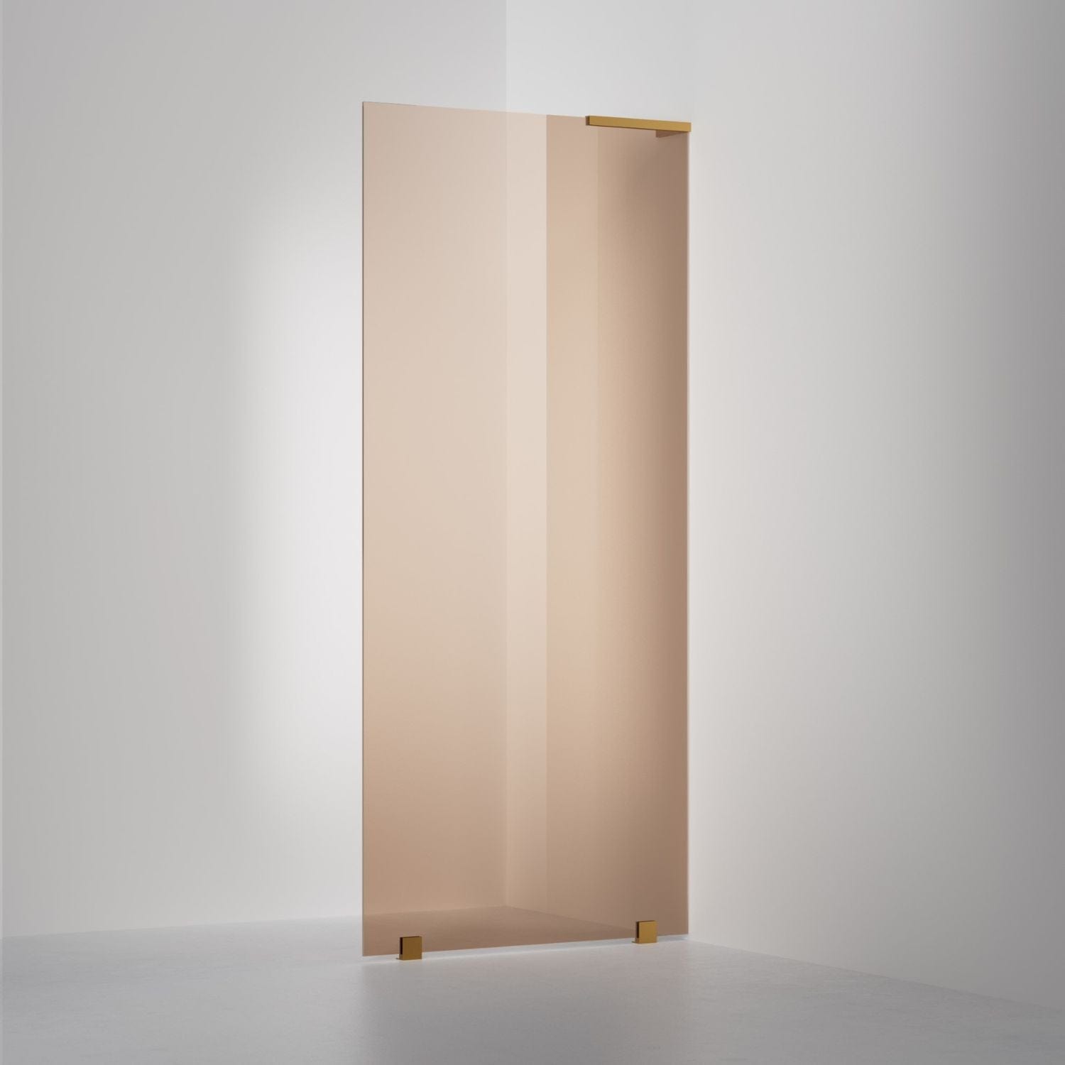 INR Dusjvegg ARC 20 Original Skjermvegg Måltilpasset Brushed brass / Måltilpasset - høyre / Bronse glass INR Iconic Nordic Rooms Dusjvegg INR-120542800