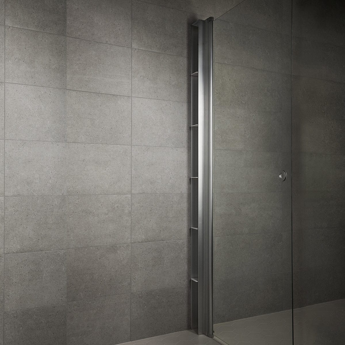 INR Pile Dusjoppbevaring, Høydetilpasset 1400-2000mm Matt aluminium INR Iconic Nordic Rooms Dusjhylle INR-80001261