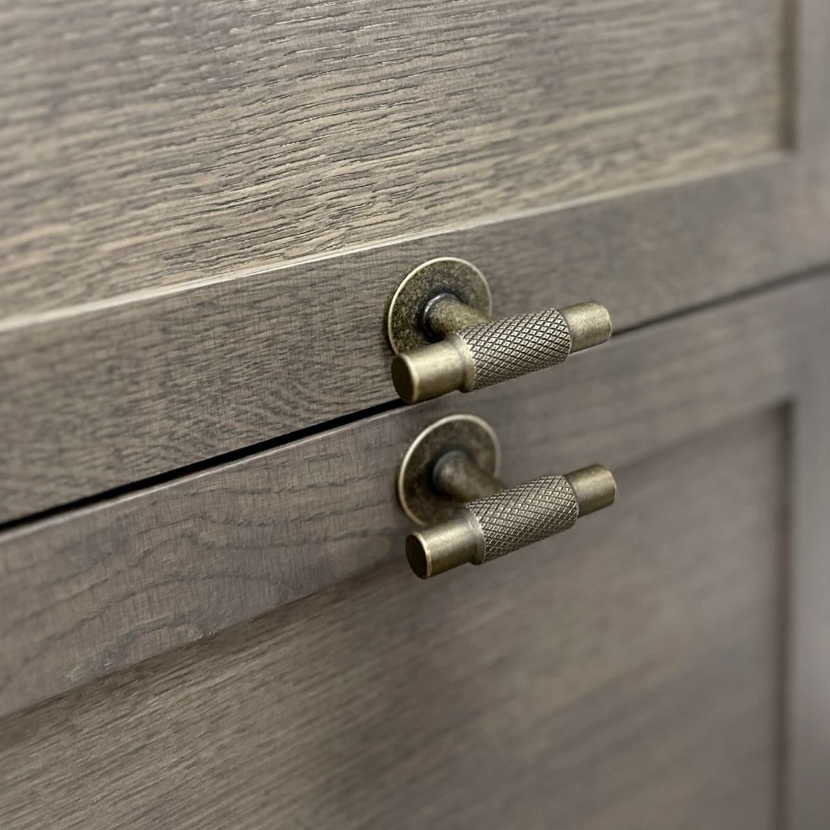 Korsbakken Rustic Knott Korsbakken Knotter og håndtak