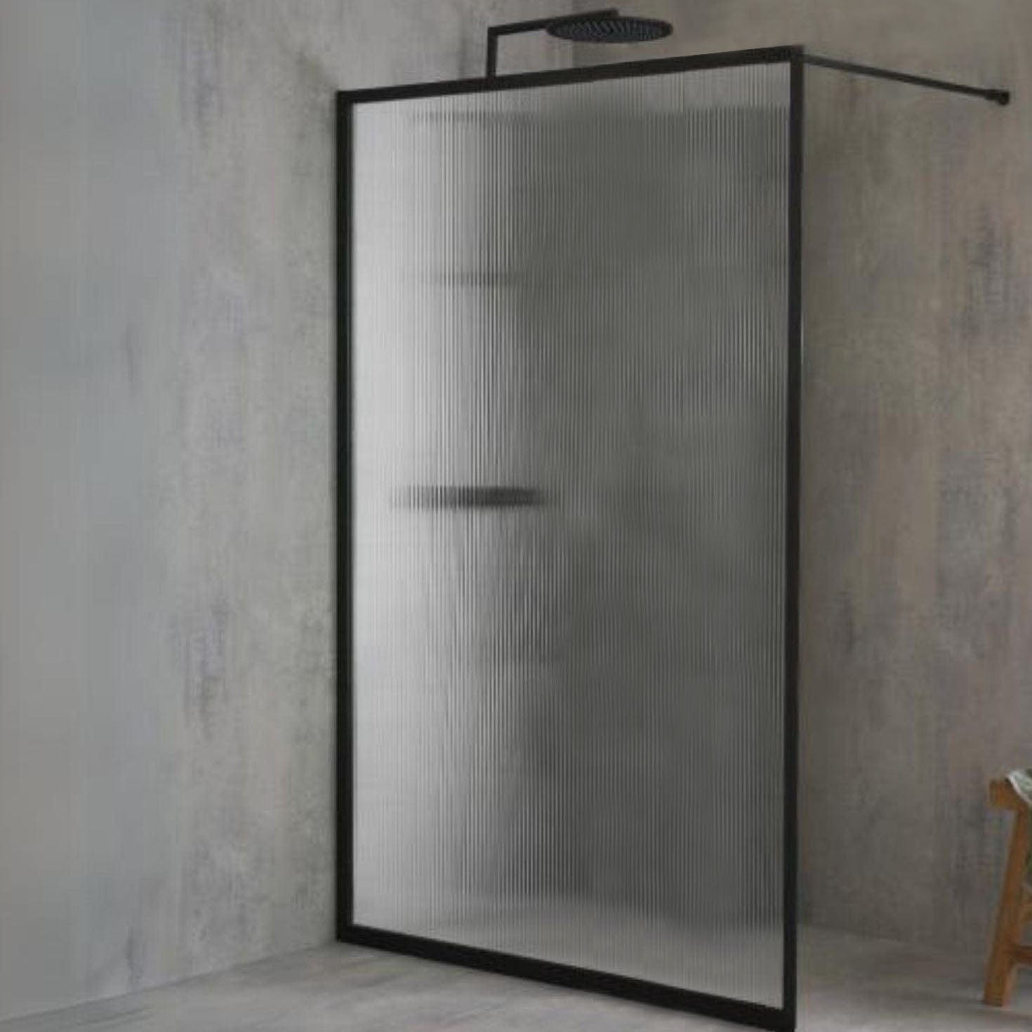 Macro Design Empire Dusjvegg Fast Linjeglass B125cm Svart matt / 125cm / Linjeglass Macro Design Dusjvegg BUN-DESK125SLI