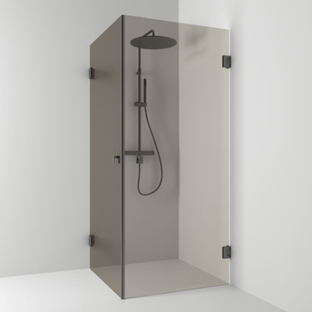 Svedbergs 180° Dusjhjørne Rett Blyantpenn svart / 80x80cm / Bronsefarget glass Svedbergs Dusjhjørne SV-623988