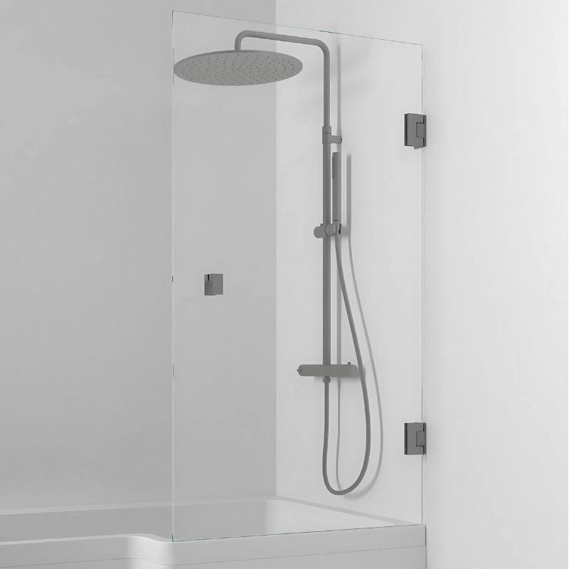 Svedbergs 180° Svingbar Badekarvegg 81cm Blyantpenn svart / 81cm / Klart glass Svedbergs Badekarvegg SV-627781