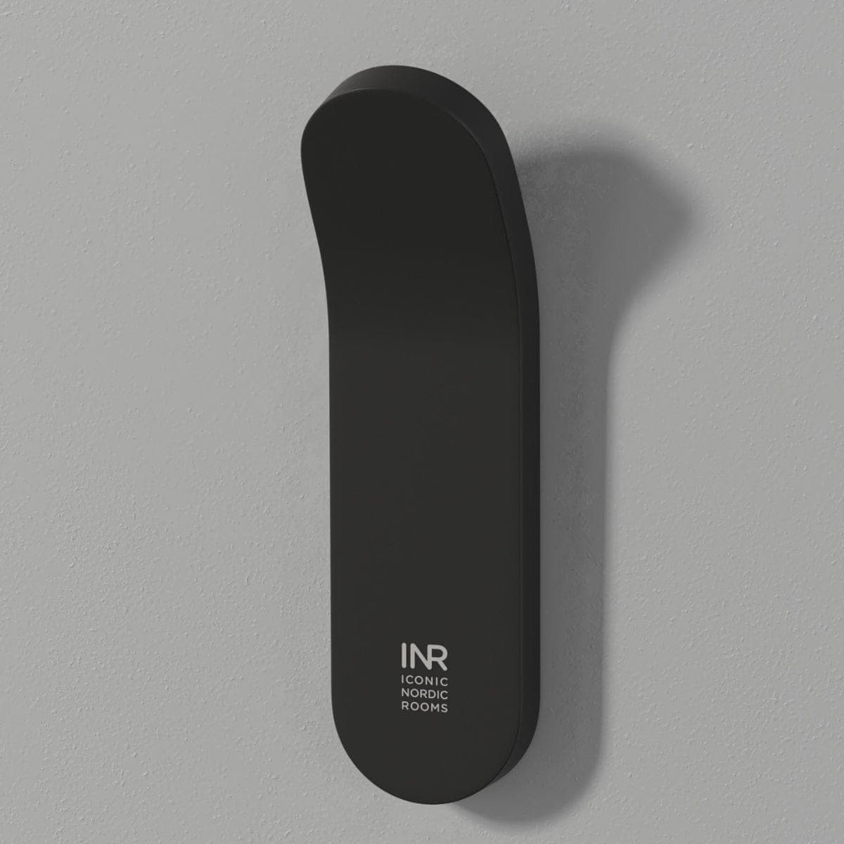 INR Bow Håndkleknagg Svart/Hvit/Krom Svart matt INR Iconic Nordic Rooms Knagger INR-80000852