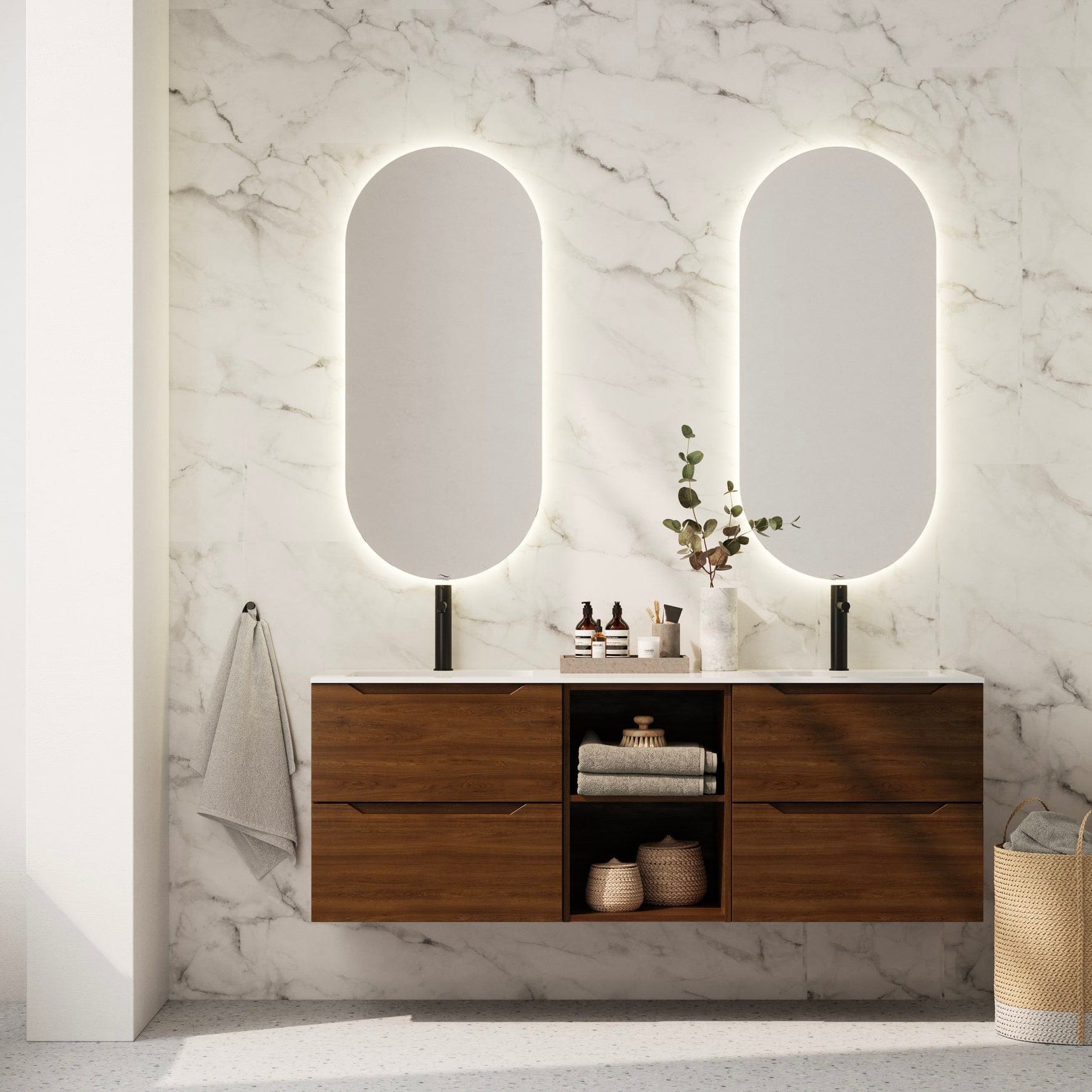 Linn Bad Tistel Ovalt Speil med LED Lysfelt Linn Bad Baderomsspeil LB-25005