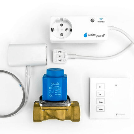 Waterguard Vannstopper med stoppeventil, styringspanel og sensor.