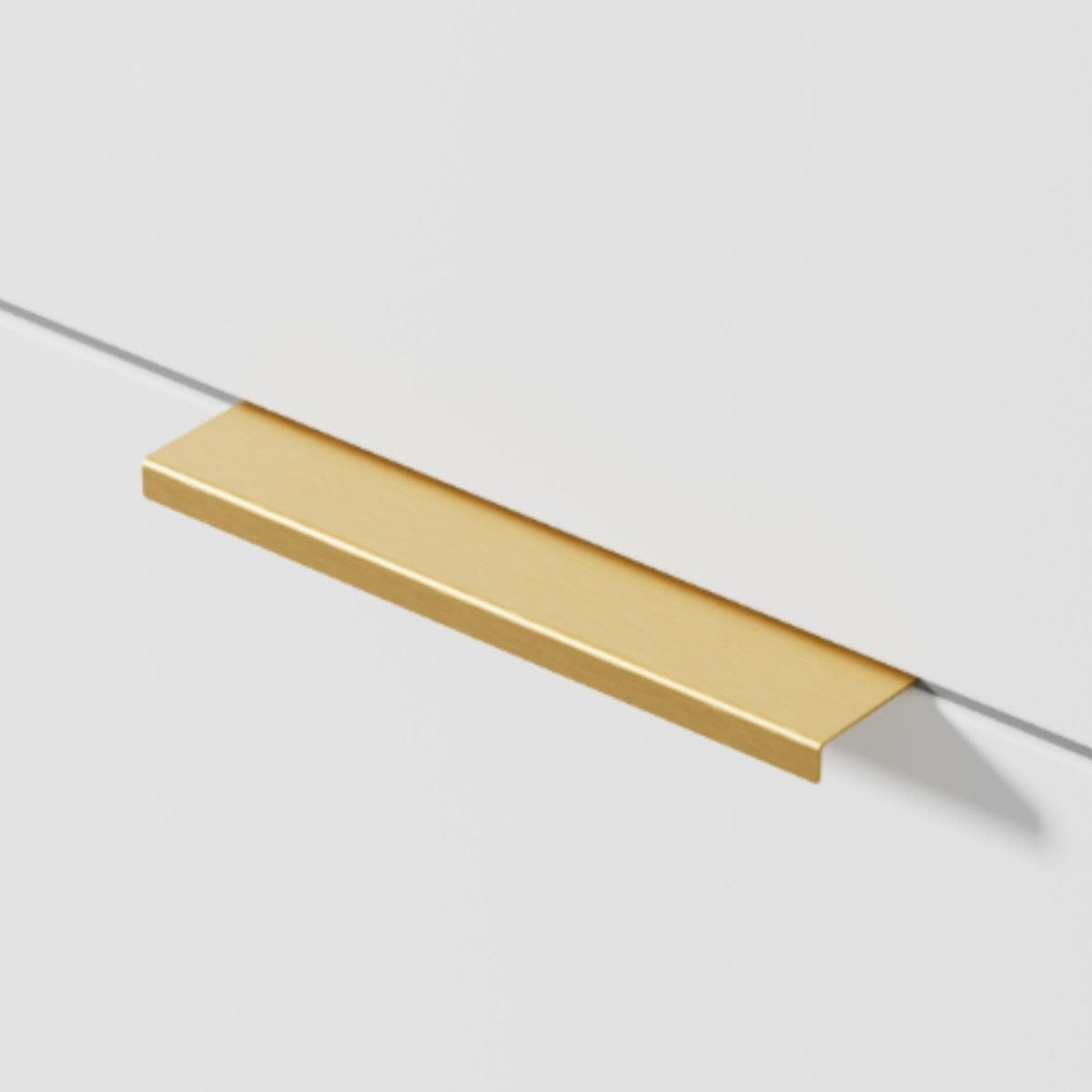 INR DASH Håndtak Brushed brass / 150mm INR Iconic Nordic Rooms Håndtak INR-20222