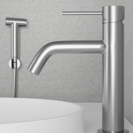 INR Voyage Mid Servantbatteri med Hånddusj