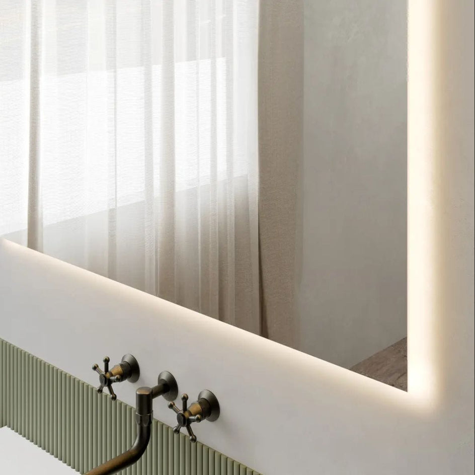 Korsbakken Celina Speil med lys Korsbakken Baderomsspeil