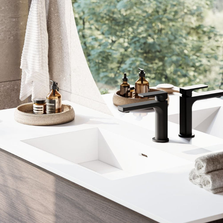 Korsbakken Corian Servant med Flat Bunn