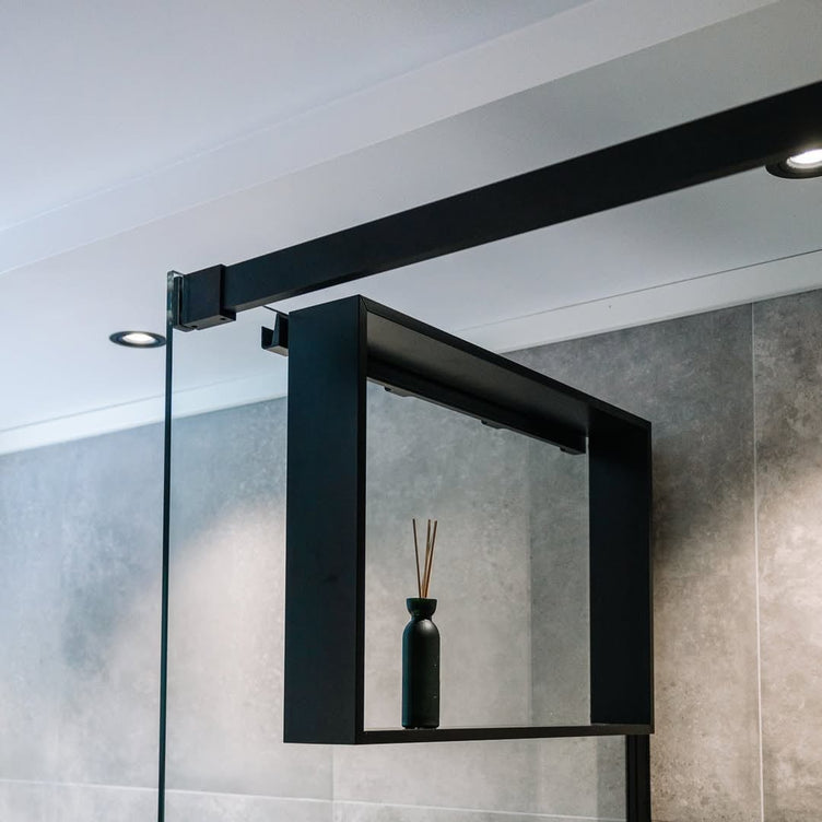 Novellini Frame Dusjhylle med håndklekroker