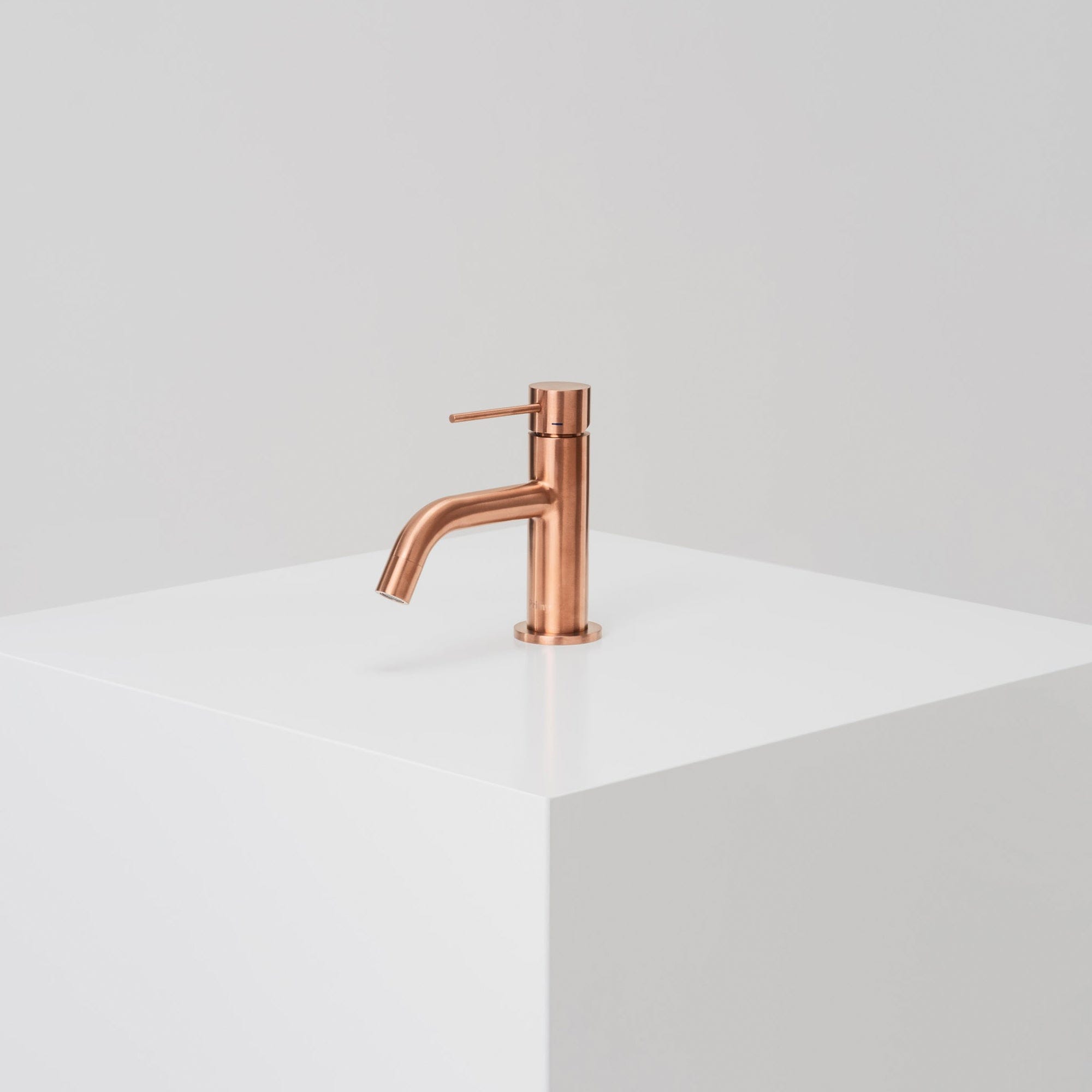 Primy Steel Voyage Low Servantbatteri Brushed bronze Primy Servantbatteri INR-80001112