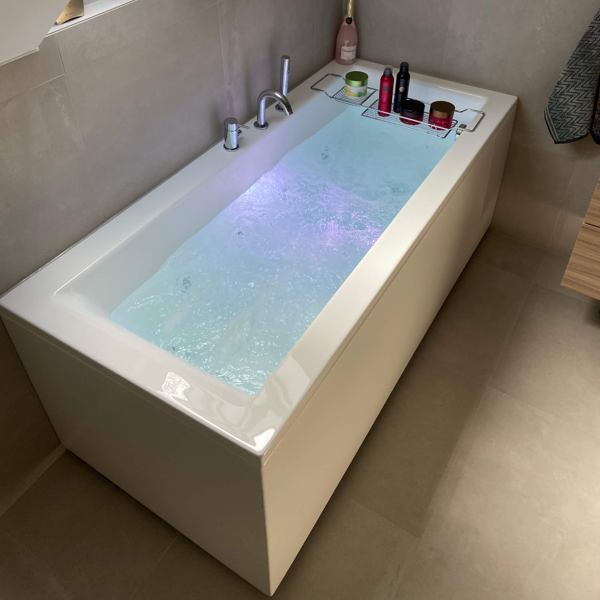 Sanipro Forma Boblebadekar 150-190cm Premium Massasjesystem 150cm Sanipro Boblebadekar SA-10036