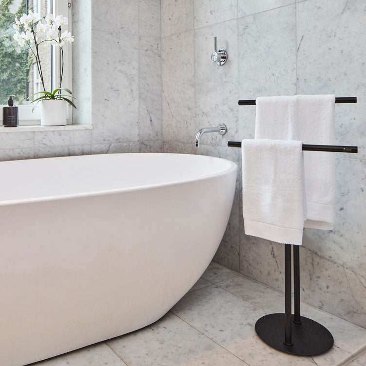 Smedbo Outline 616 Håndklestang dobbel