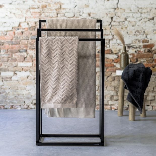 Esbada Square Håndklestativ 3 stenger - firkantet rør Esbada Håndklestativ